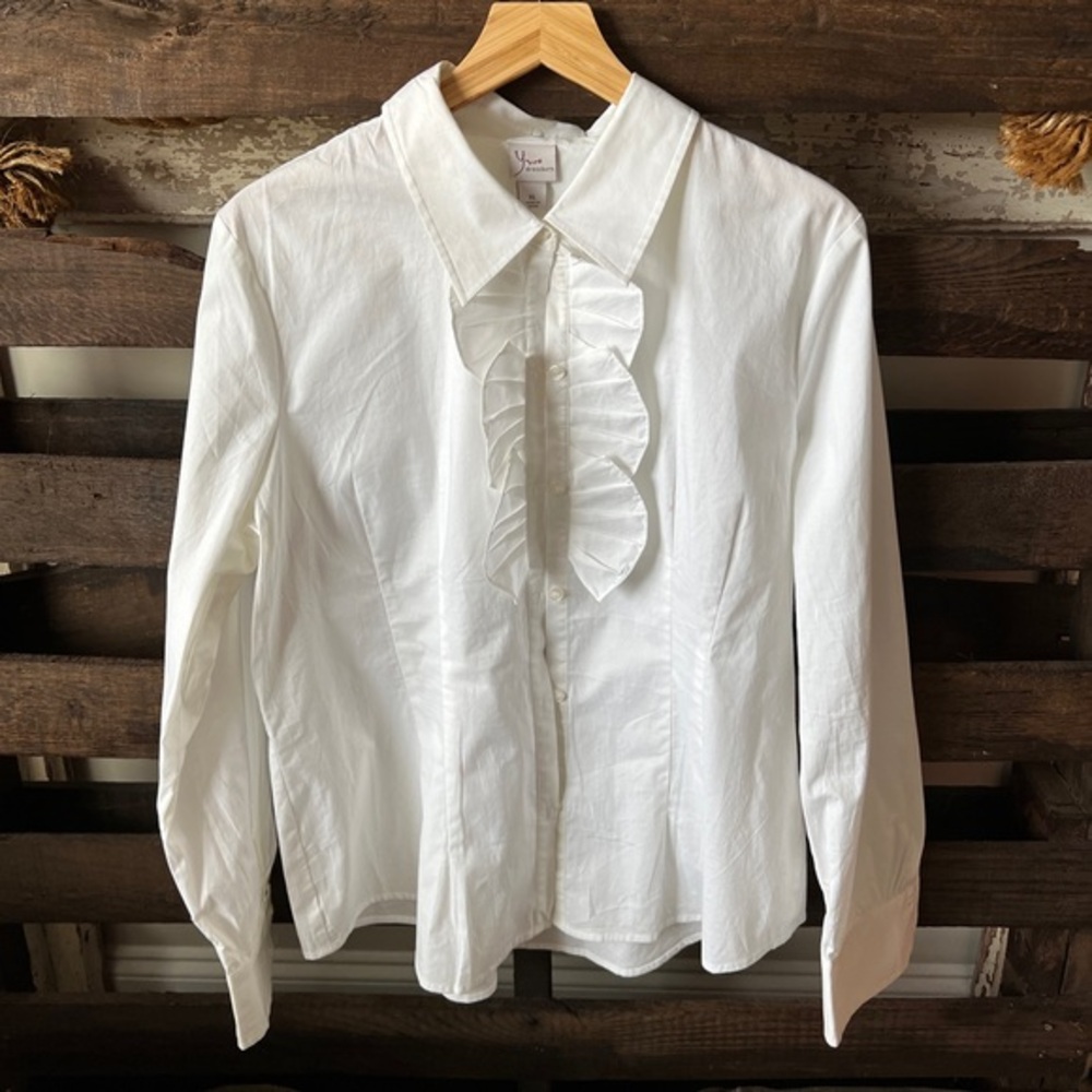 🟤NEW YVOS from Dressbarn - Long Sleeve Button Up Ruffle Shirt in White XL